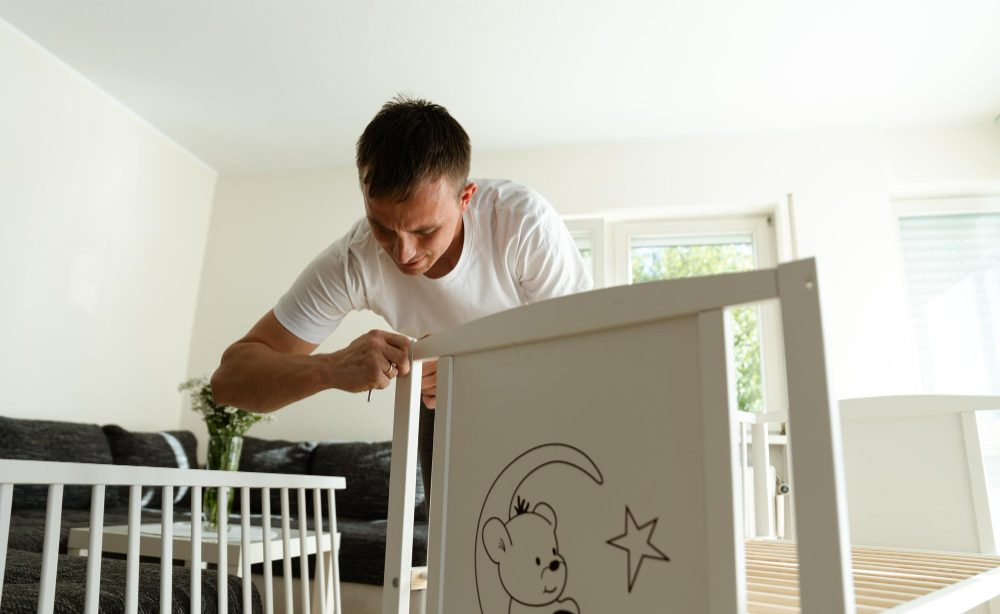 fixer une tête de lit facilement et solidement