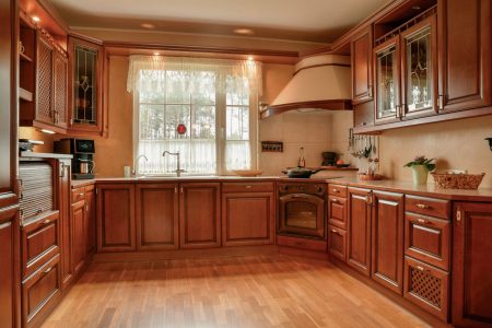 Redonner vie à une cuisine ancienne pour une rénovation pleine de charme